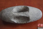 鄄城新疆兵团第五师双河市发现疑似新石器时代石器